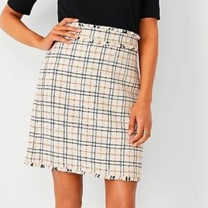 Ann Taylor Plaid Tweed Fringe Skirt Size 6 Beige Black Gold